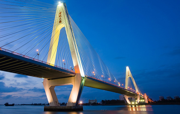 ?？谑兰o(jì)大橋